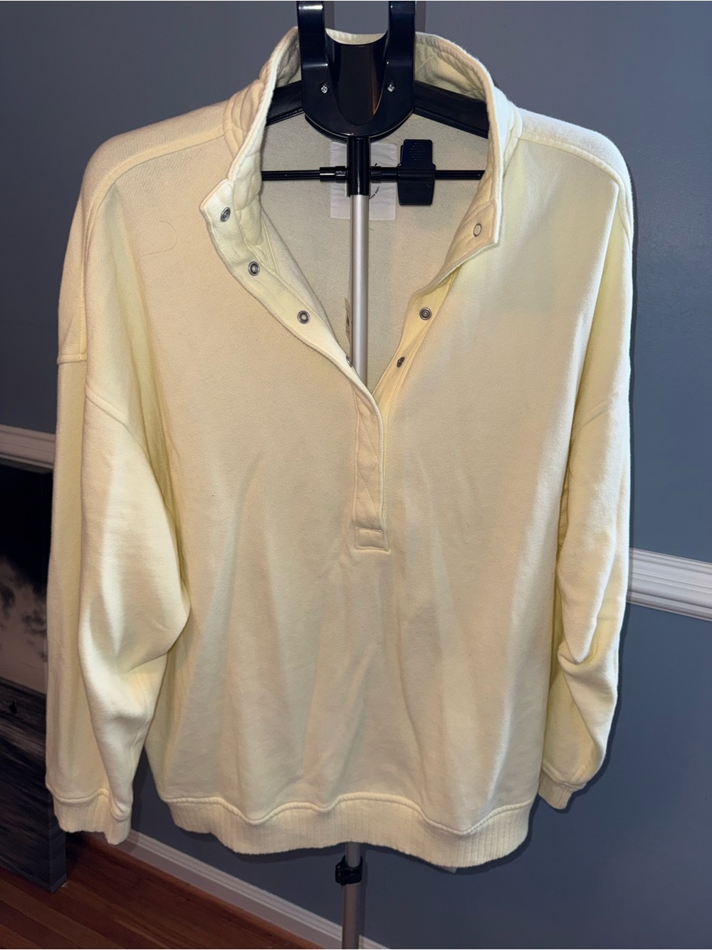 aerie Oversized Snap Collar Pullover Butter Yellow M NWT 💛
